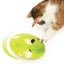 Cat play treat spinner