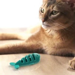 Cat purple fish treat and food toy