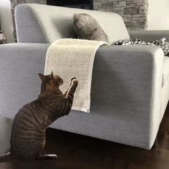 Cat scratcher pad with velcro