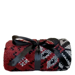 Dogs and cats blanket, red and black snowflakes