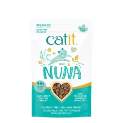 Nuna treats with insect protein medley for cats