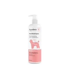 Pet shampoo for curly coats